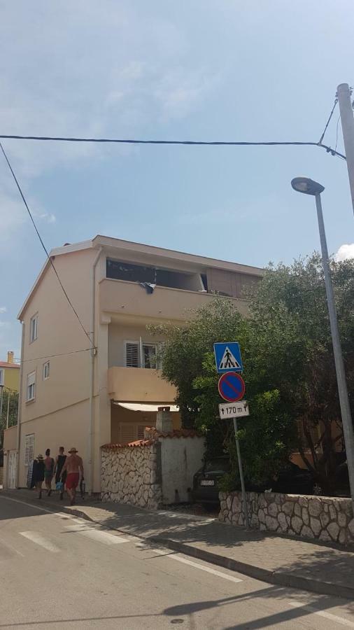 Levant, Cosy And Modern Apartment In Novalja Center Exterior foto